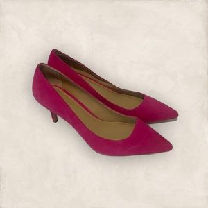 Size 6 women’s lightly used pink heels from Ann Taylor